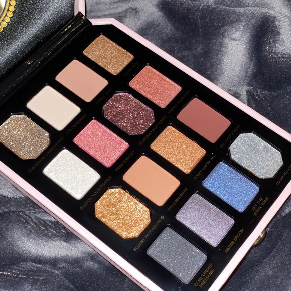 too faced pallete